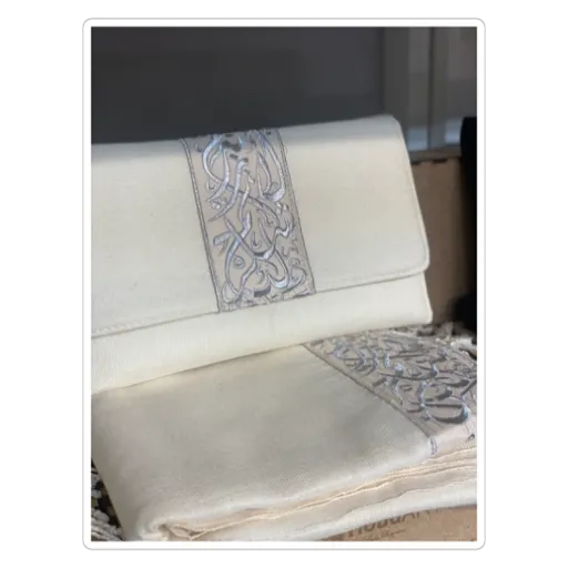 Grigri HOUD'ART - Coffret Echarpe Pochette Hayek avec calligraphie - 2